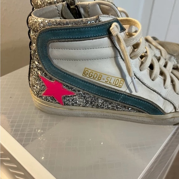 I loved these shoes and took great care of them. Slight scuffs-can be cleaned - Picture 3 of 3